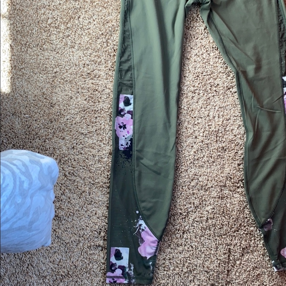Legging - Picture 2 of 4